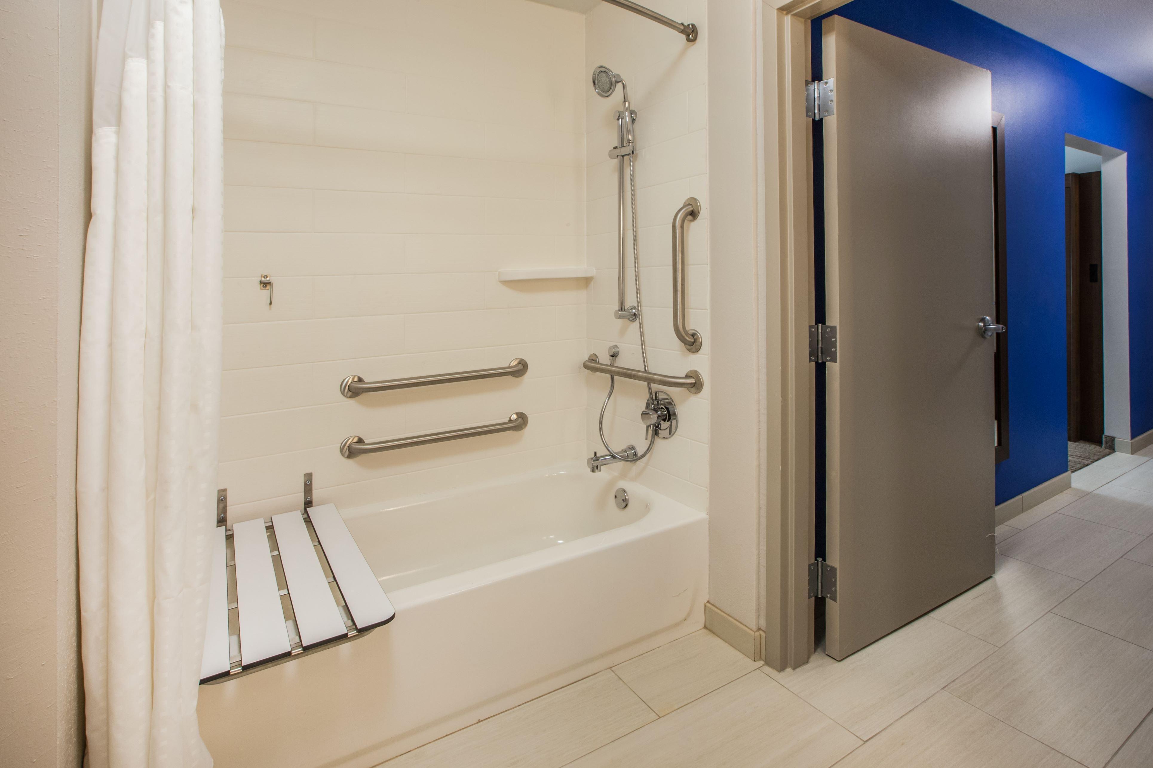 Holiday Inn Express & Suites - Redding By Ihg Dış mekan fotoğraf