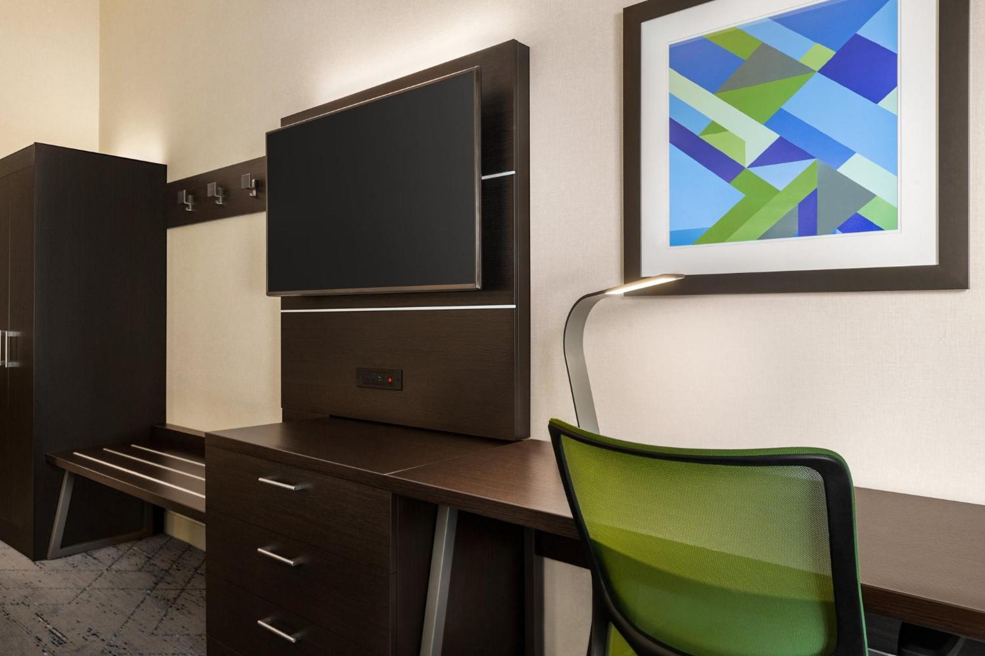 Holiday Inn Express & Suites - Redding By Ihg Dış mekan fotoğraf