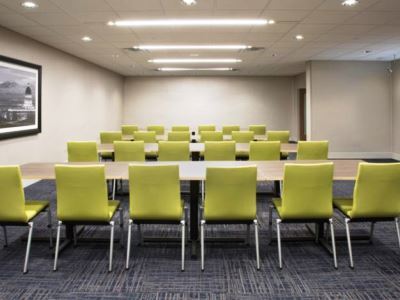 Holiday Inn Express & Suites - Redding By Ihg Dış mekan fotoğraf